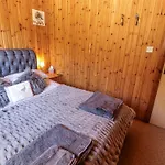 26 Dukes Meadow בית נופש